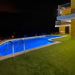 Private Villa Near Of The Beach